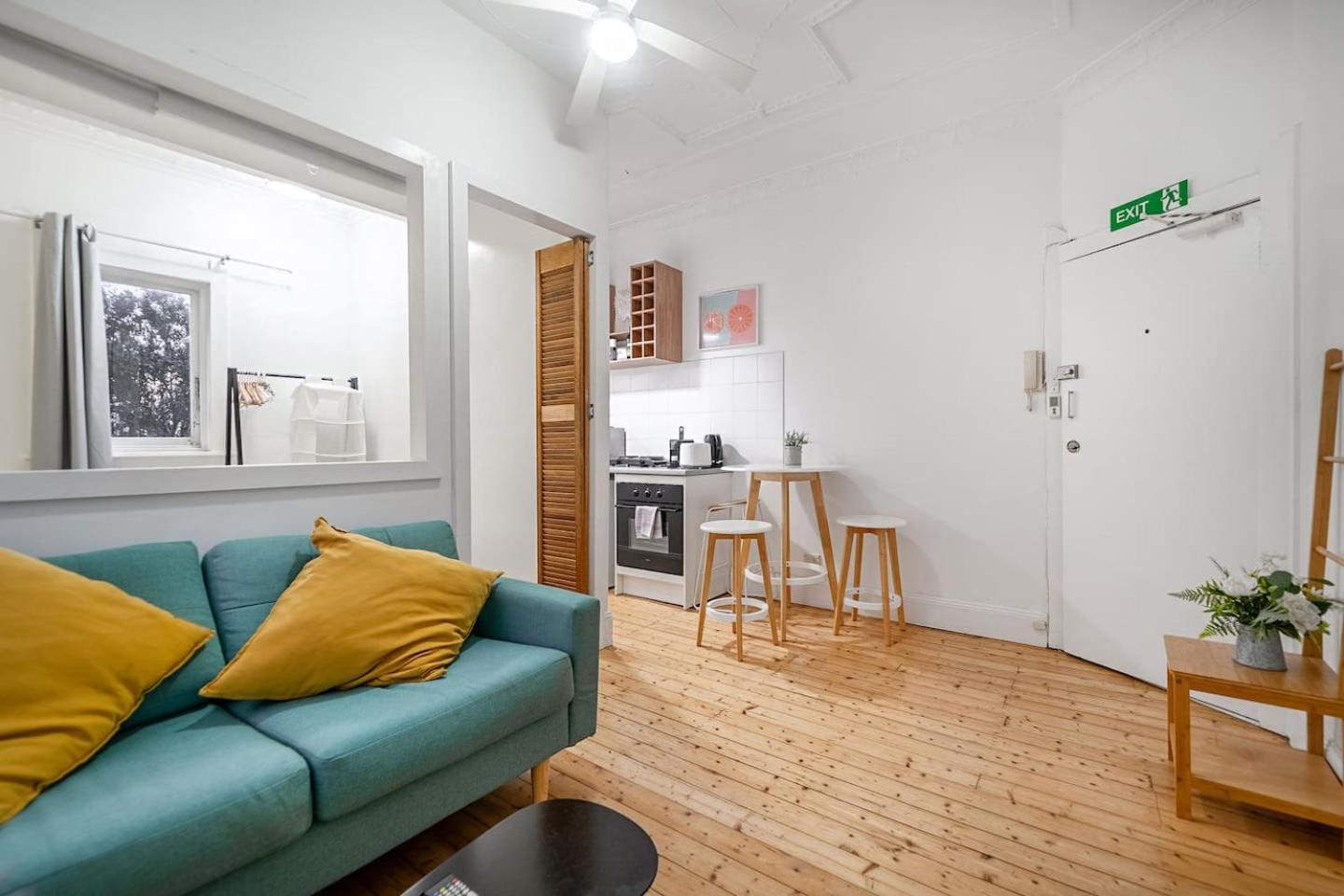 Apartment 'sunnyside Up' Local Living By Bondi